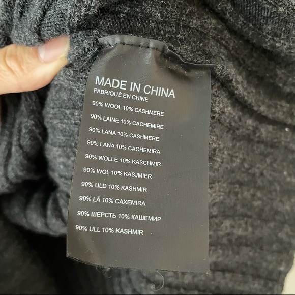 Club Monaco skirt - Picture 3 of 5